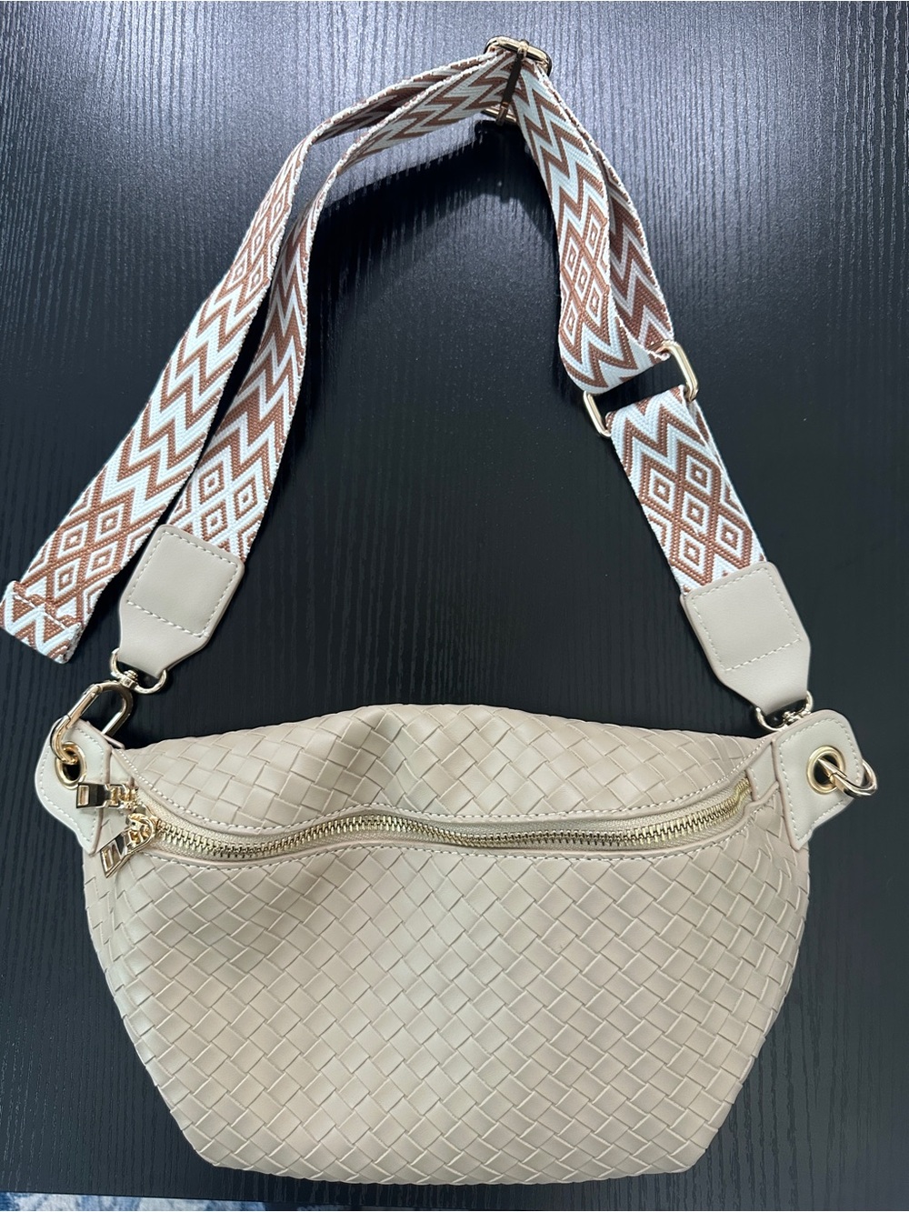 Woven Cream Crossbody Bag with Adjustable Geometric Strap New/No tags